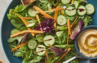 Heart-Healthy Mediterranean Salad with Whole-Wheat Pita & Hummus