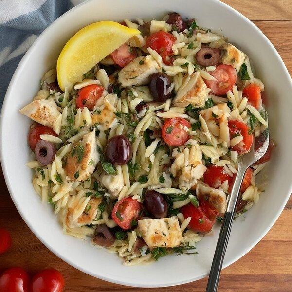 Easy Mediterranean Slow Cooker Chicken with Tomatoes and Olives for Lower Blood Pressure